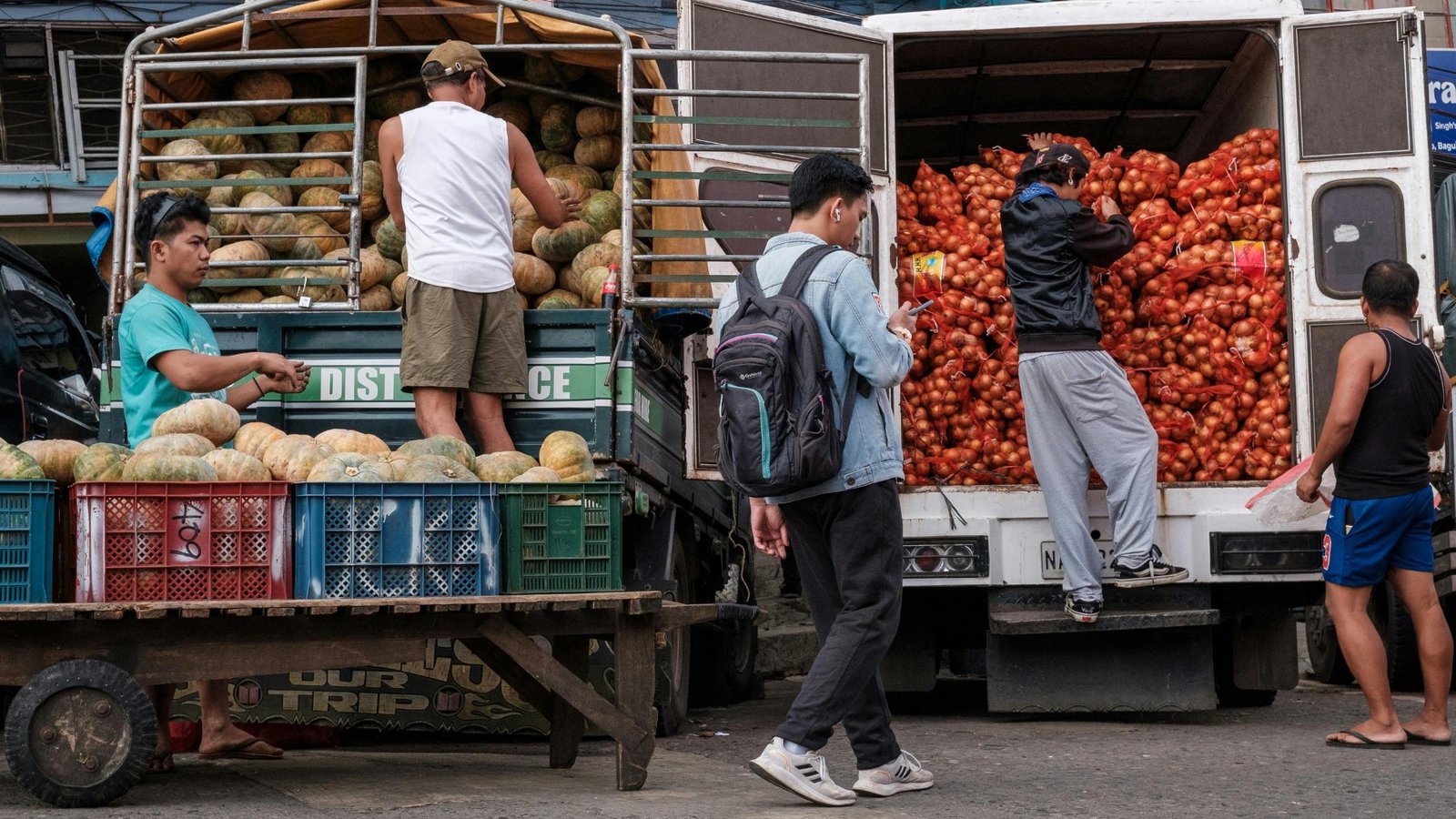 Why Distribution-First Thinking Matters in FMCG Growth